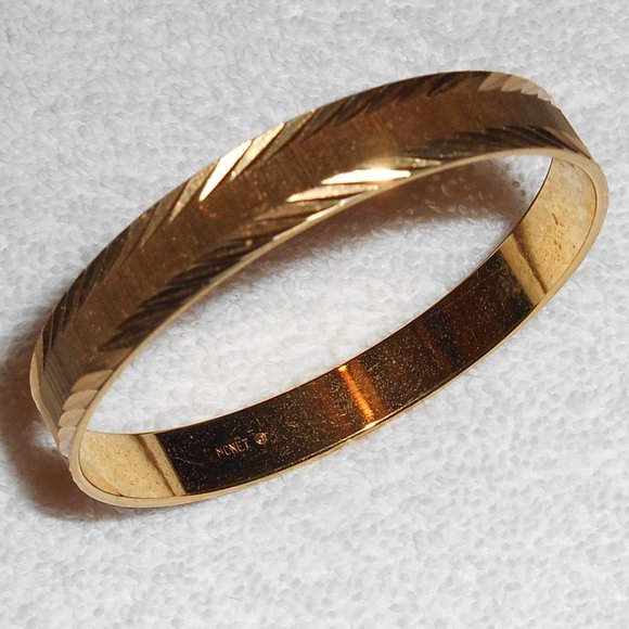 Monet Gold Bangle Bracelet - Picture 1 of 3